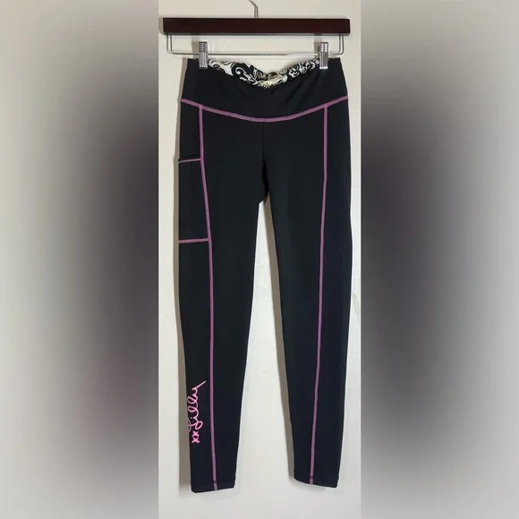 Lilly Pulitzer Women's UPF 50+ Weekender Leggings - Picture 2 of 8